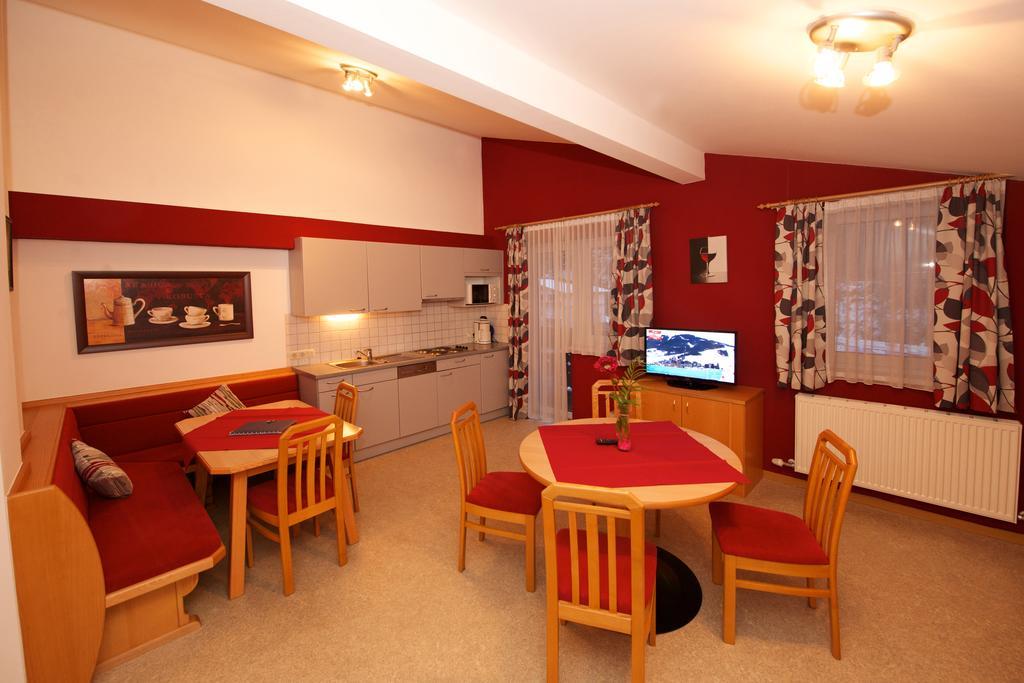 Glemmy Appartements Inkl Sommercard Фихофен Номер фото